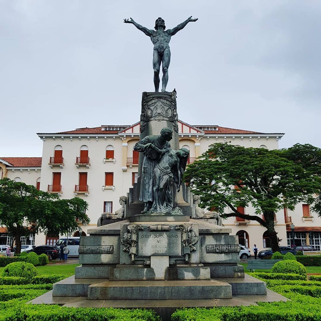 Place Monumento Minas ao Brasil