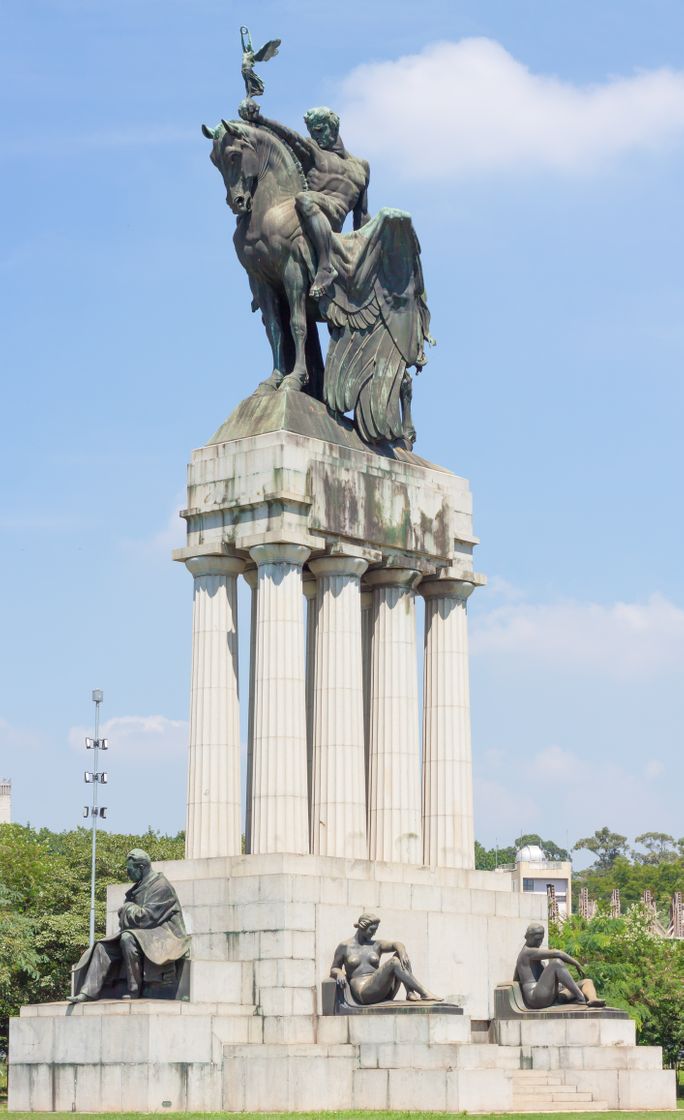 Place Monument to Ramos de Azevedo