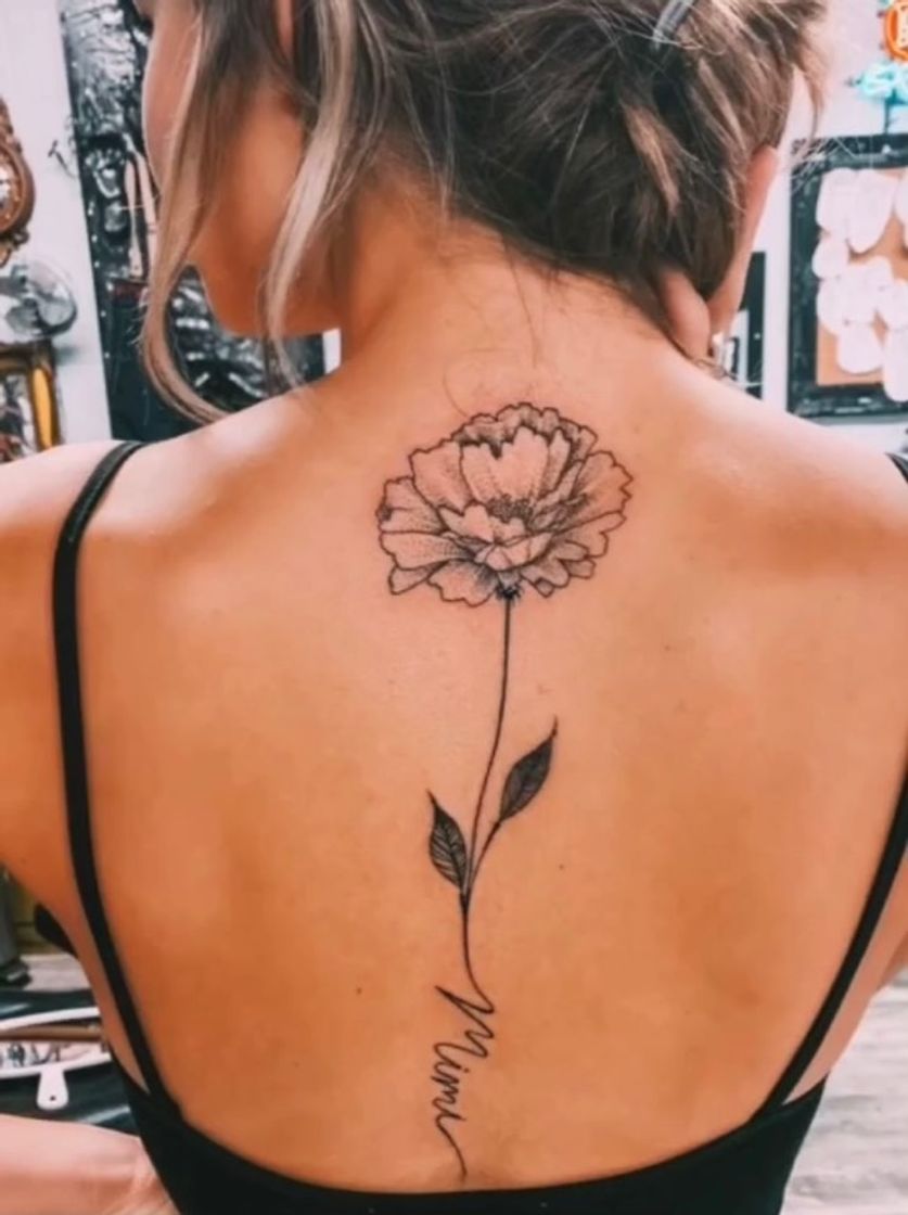 Moda Tatuagens na coluna