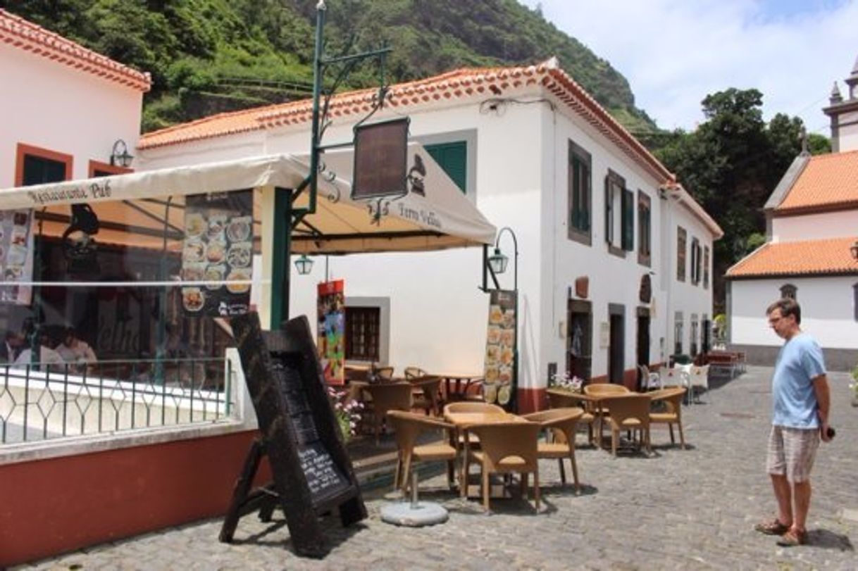 Restaurantes Restaurante Pub Ferro Velho