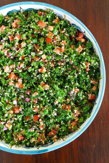 Salada tabouleh libanesa