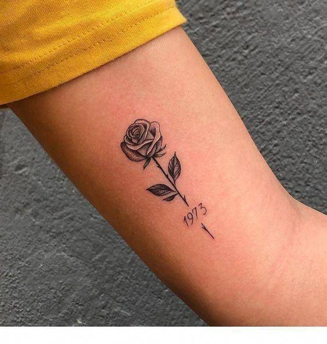 Moda Inspiração de tatuagem delicada ❤️