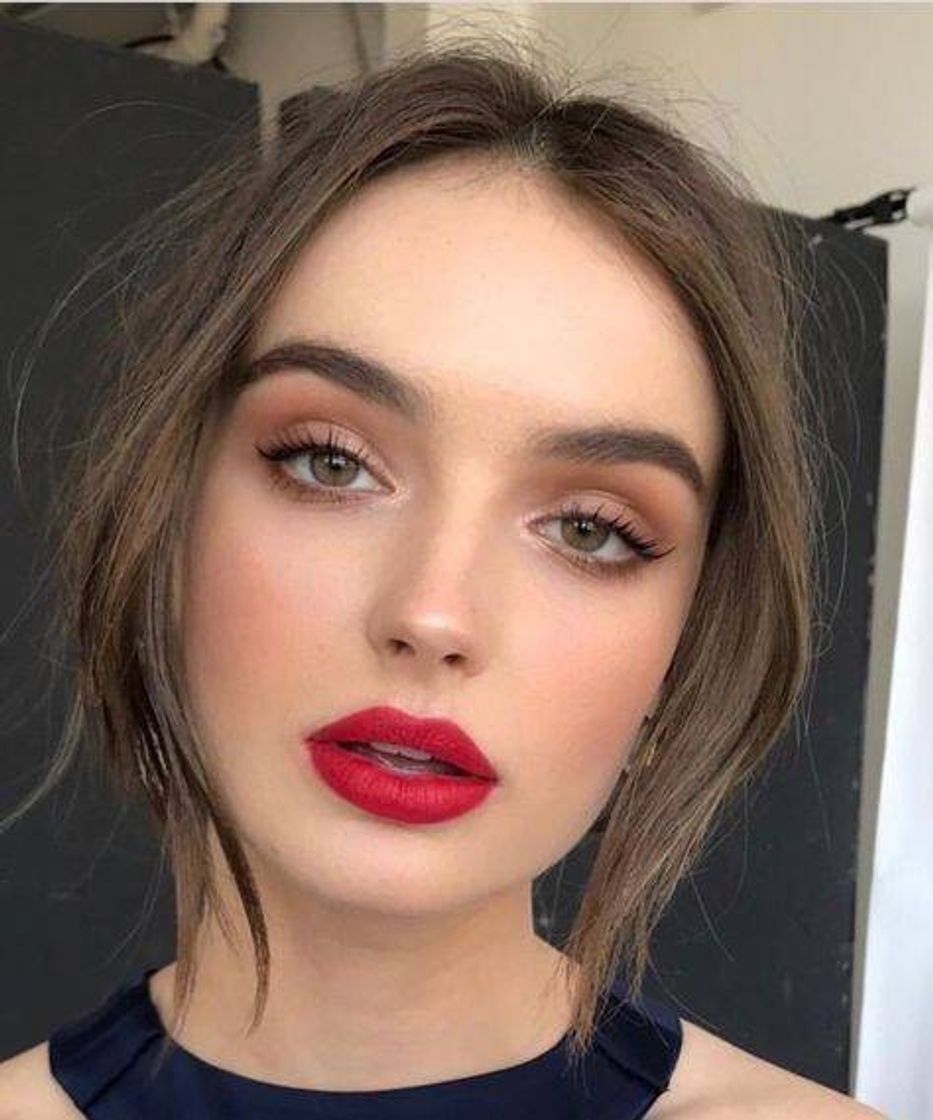 Moda Inspiração makeup clássica com 💄 vermelho 😍