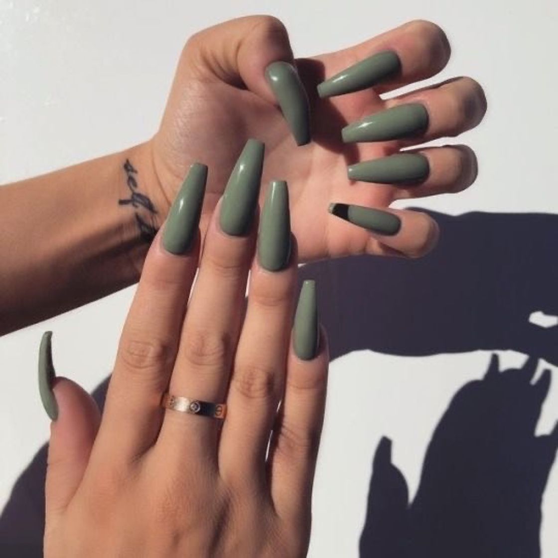 Moda Green Nails