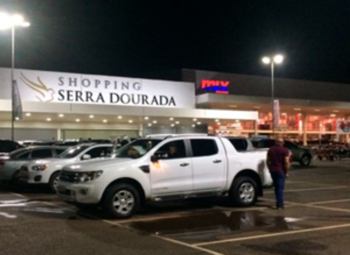 Lugar Shopping Serra dourada