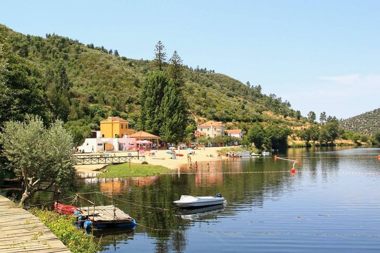 Lugar Praia Fluvial do Alamal