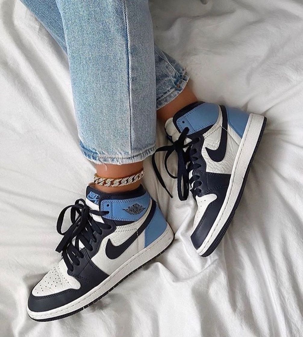 Social Nike Jordan 1
