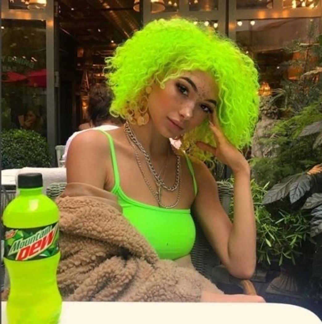 Fashion cabelo verde neon