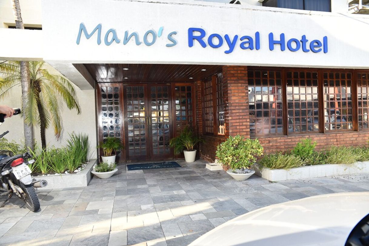 Places Manos Royal Hotel