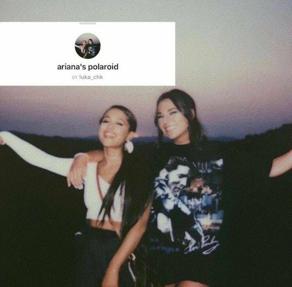 Moda Ariana's polaroid