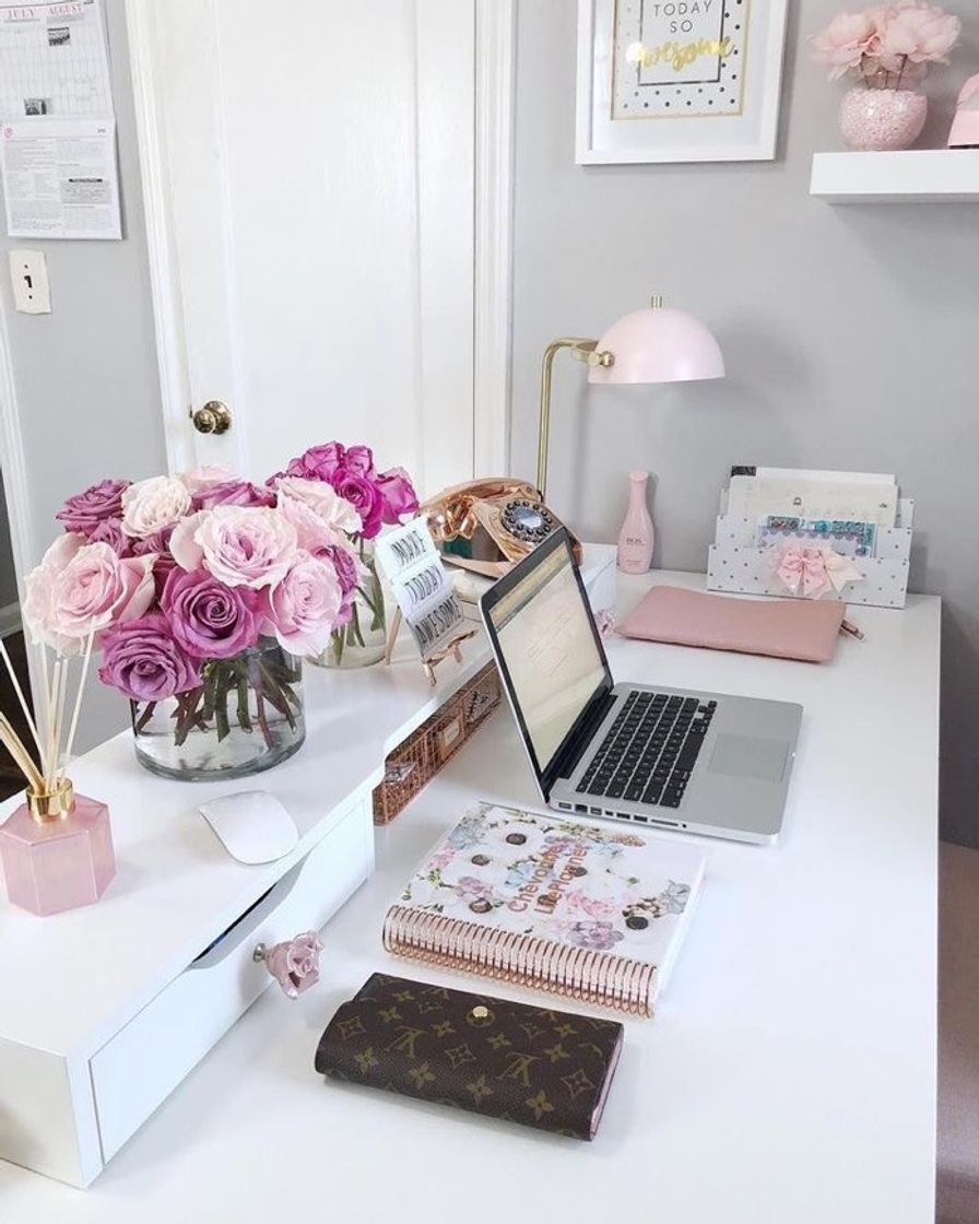 Fashion Pink home office 