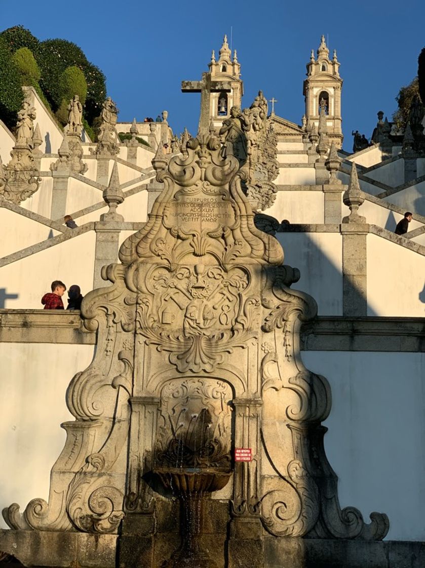 Place Largo do Santuário do Bom Jesus