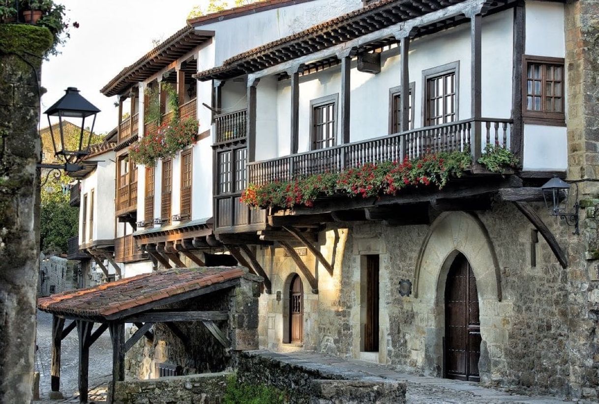 Place Santillana del Mar