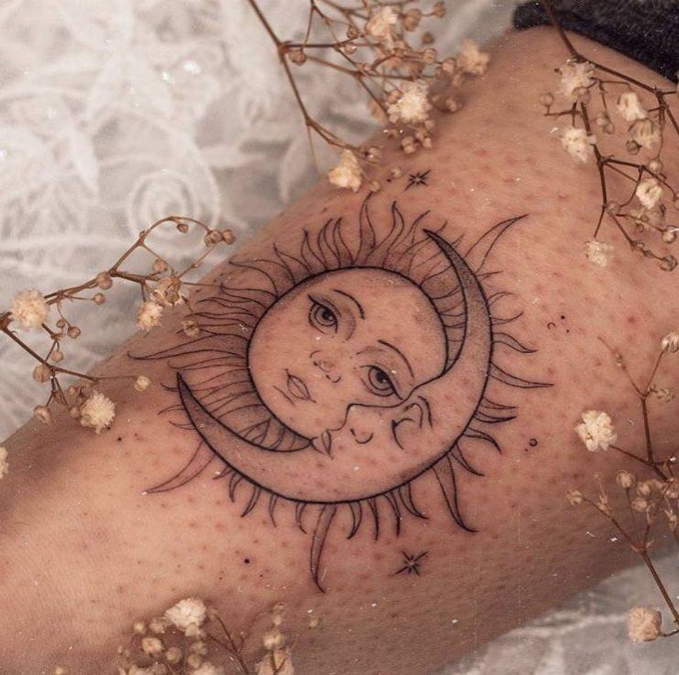 Moda Tatuagem sol e lua🌛🌞🌃