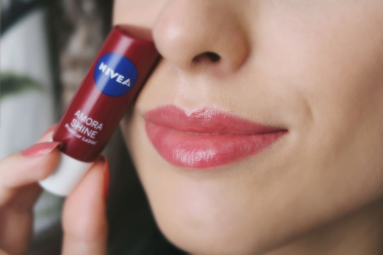 Moda Nivea lip balm amora