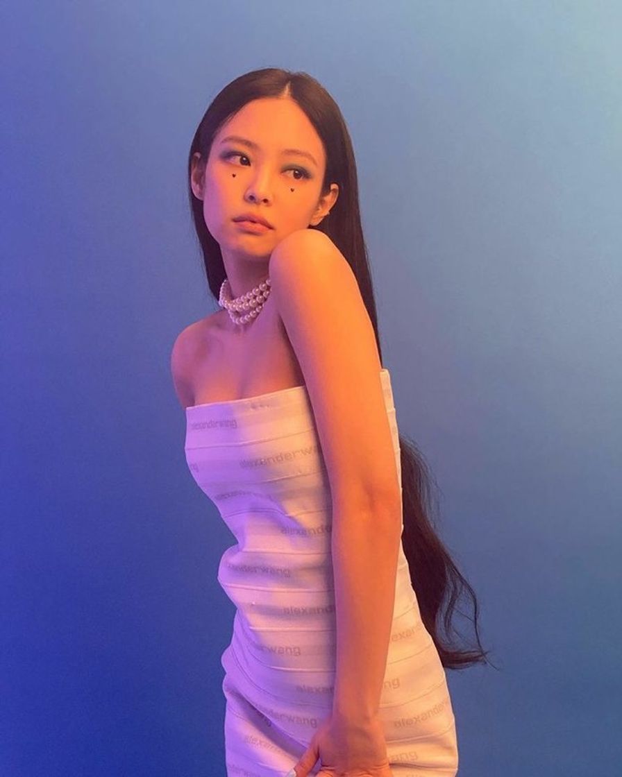 Moda Queen Jennie 