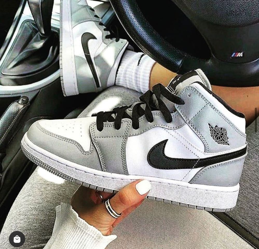 Product JORDAN 1 MID LIGHT SMOKE GREY