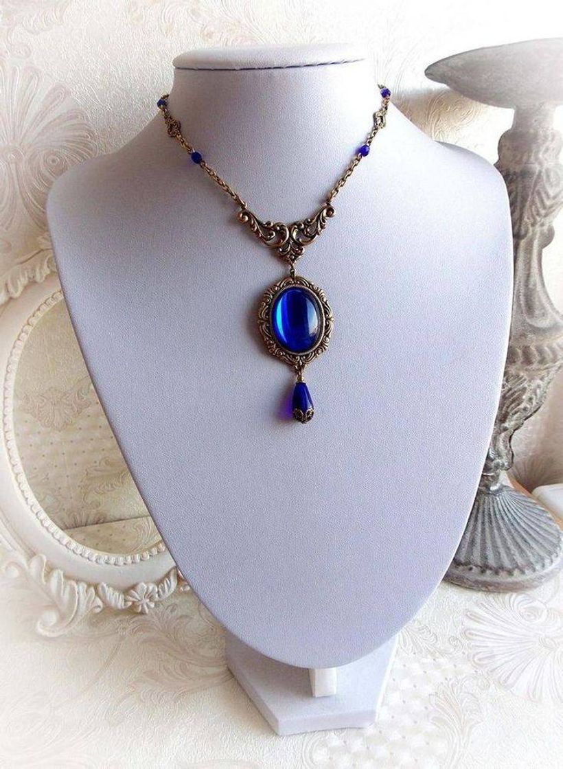 Moda Cobalt blue necklace gothic victorian 