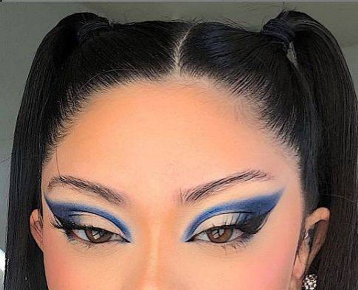 Fashion Blue makeup