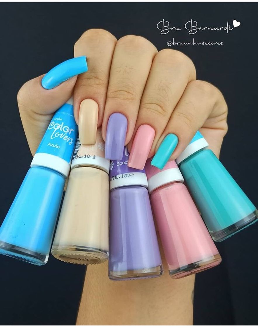 Moda decoração de unhas 