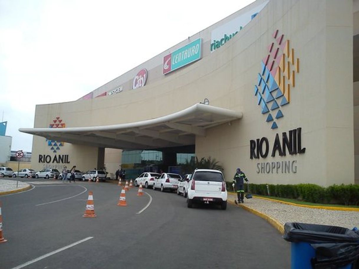 Lugar Shopping rio anil