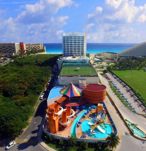 Seadust Cancun Family Resort