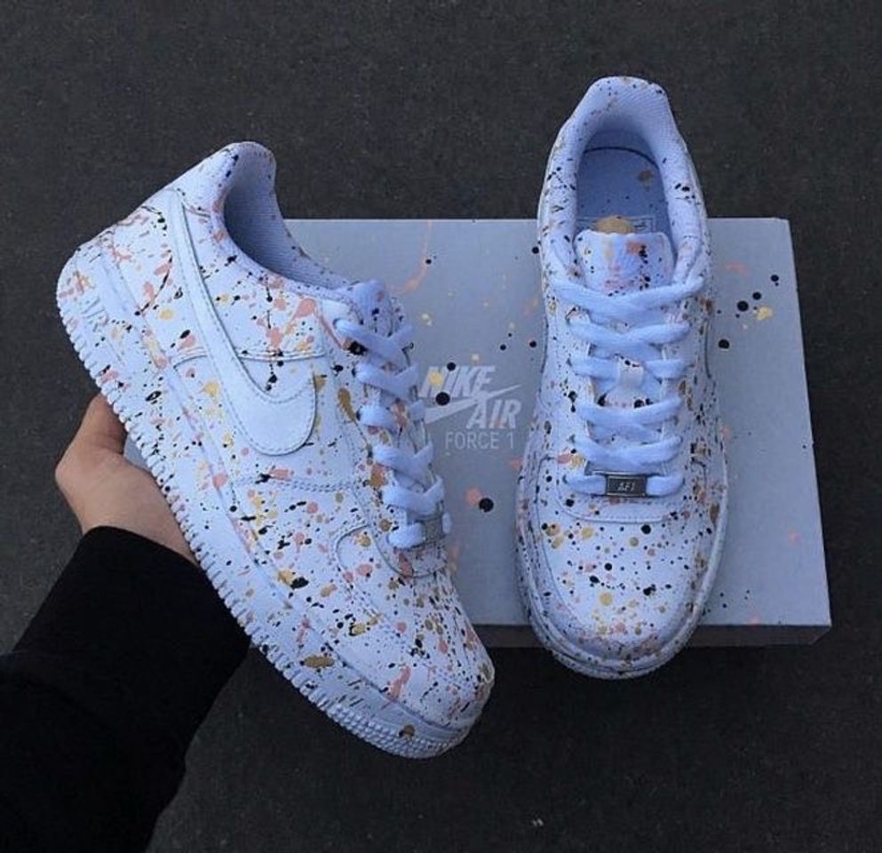 Social Butterfly Forces 