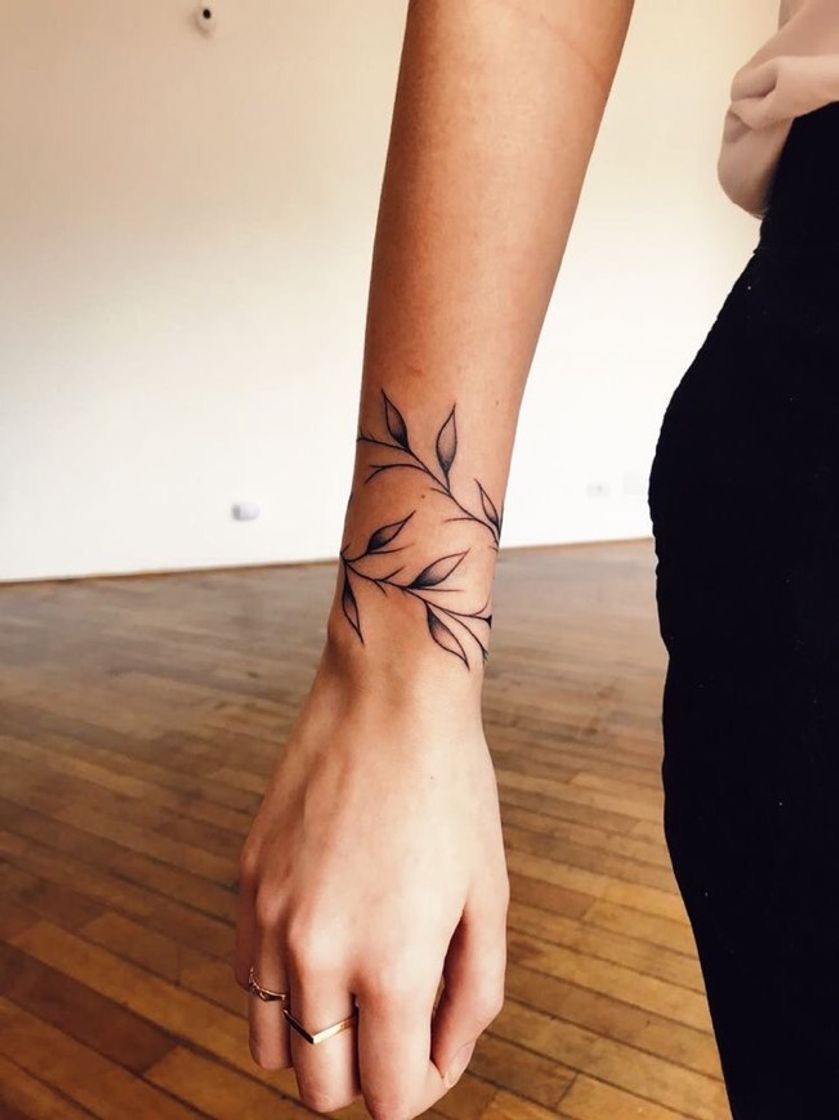 Fashion tatuagem delicada 