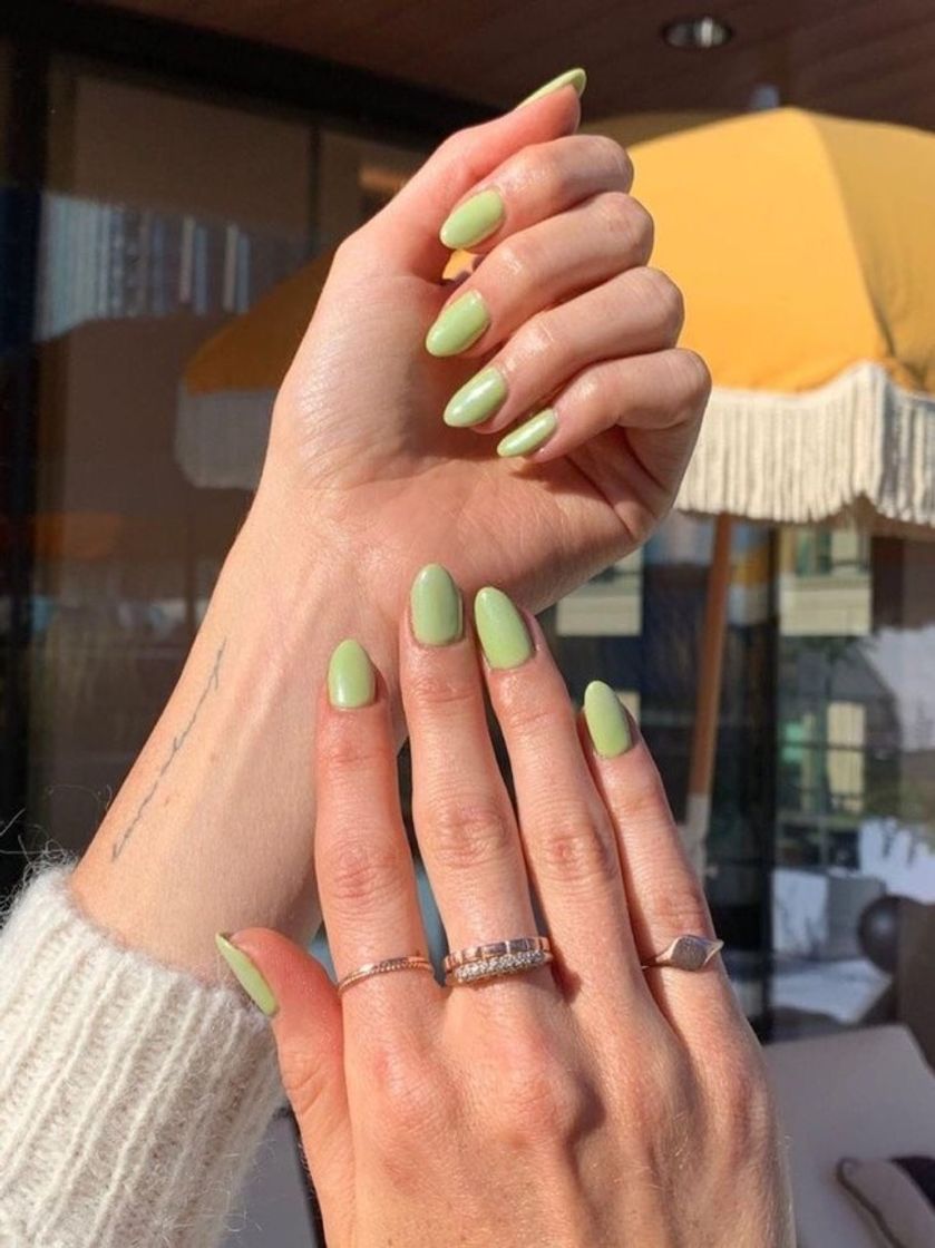 Moda Nails green 