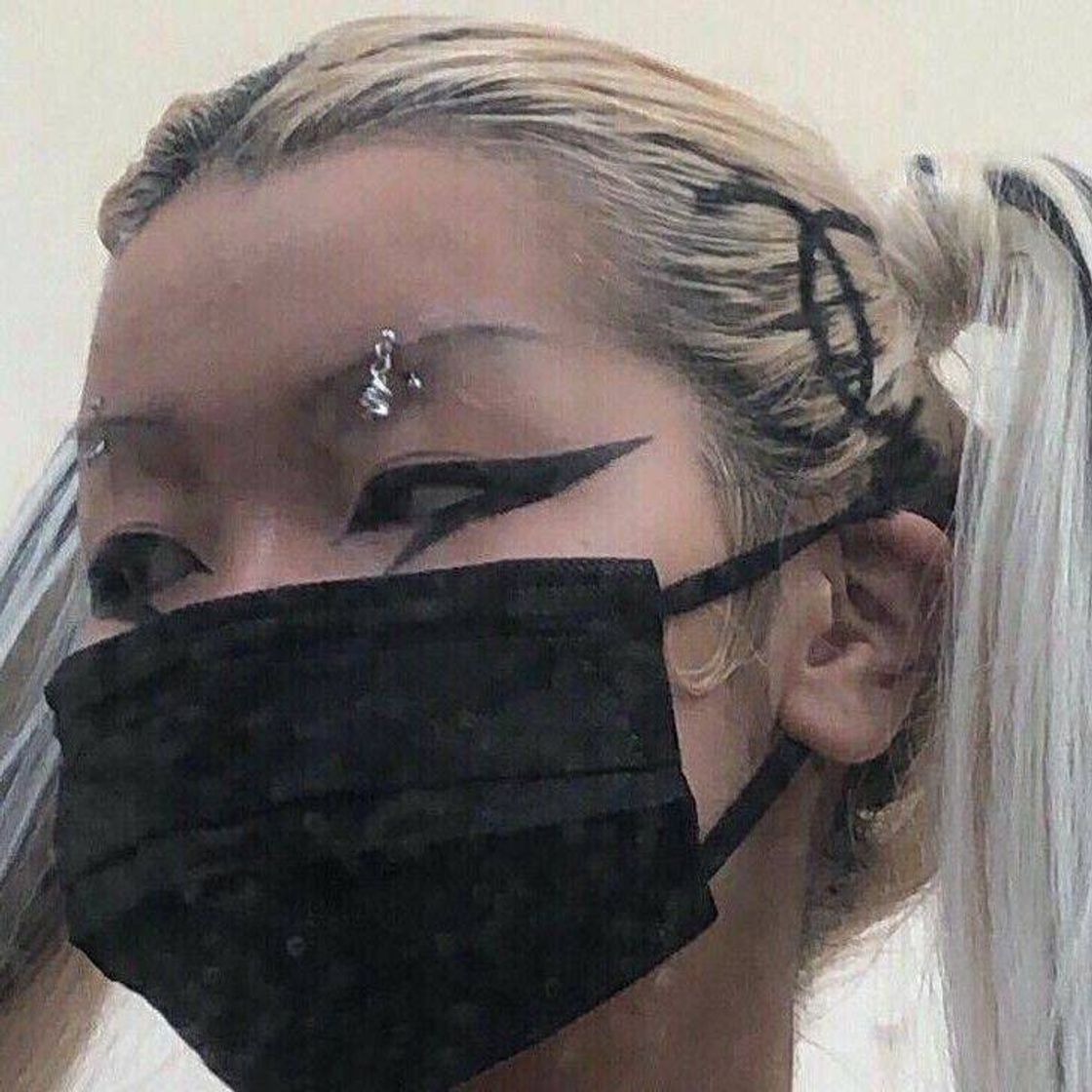 Social Alt makeup