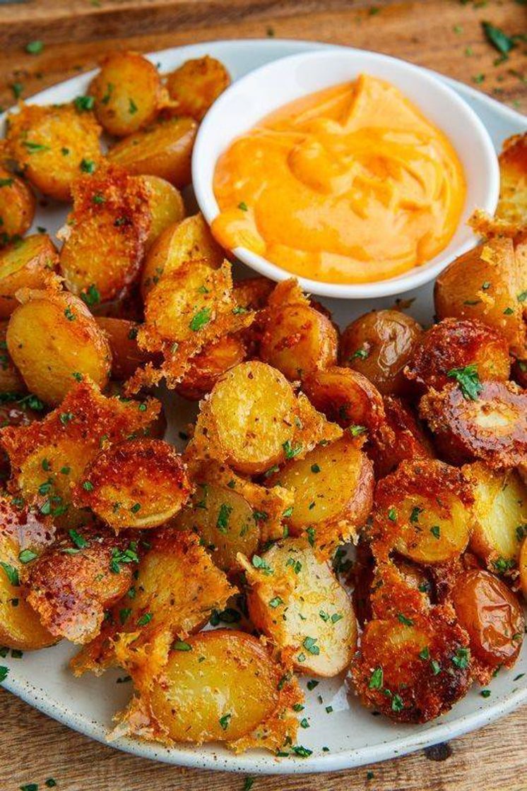 Fashion Crispy Parmesan Roast Potatoes