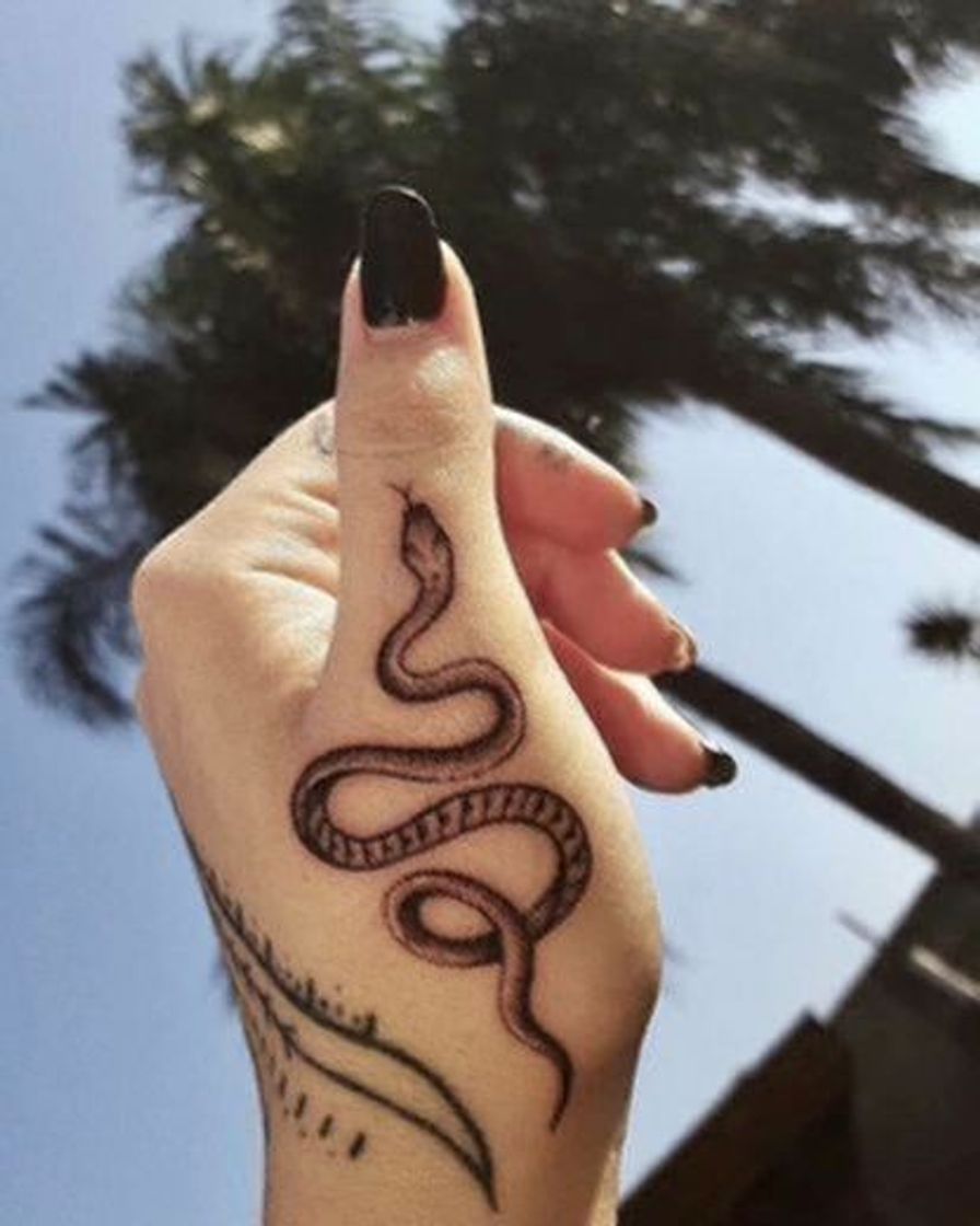 Social Tatto Cobra