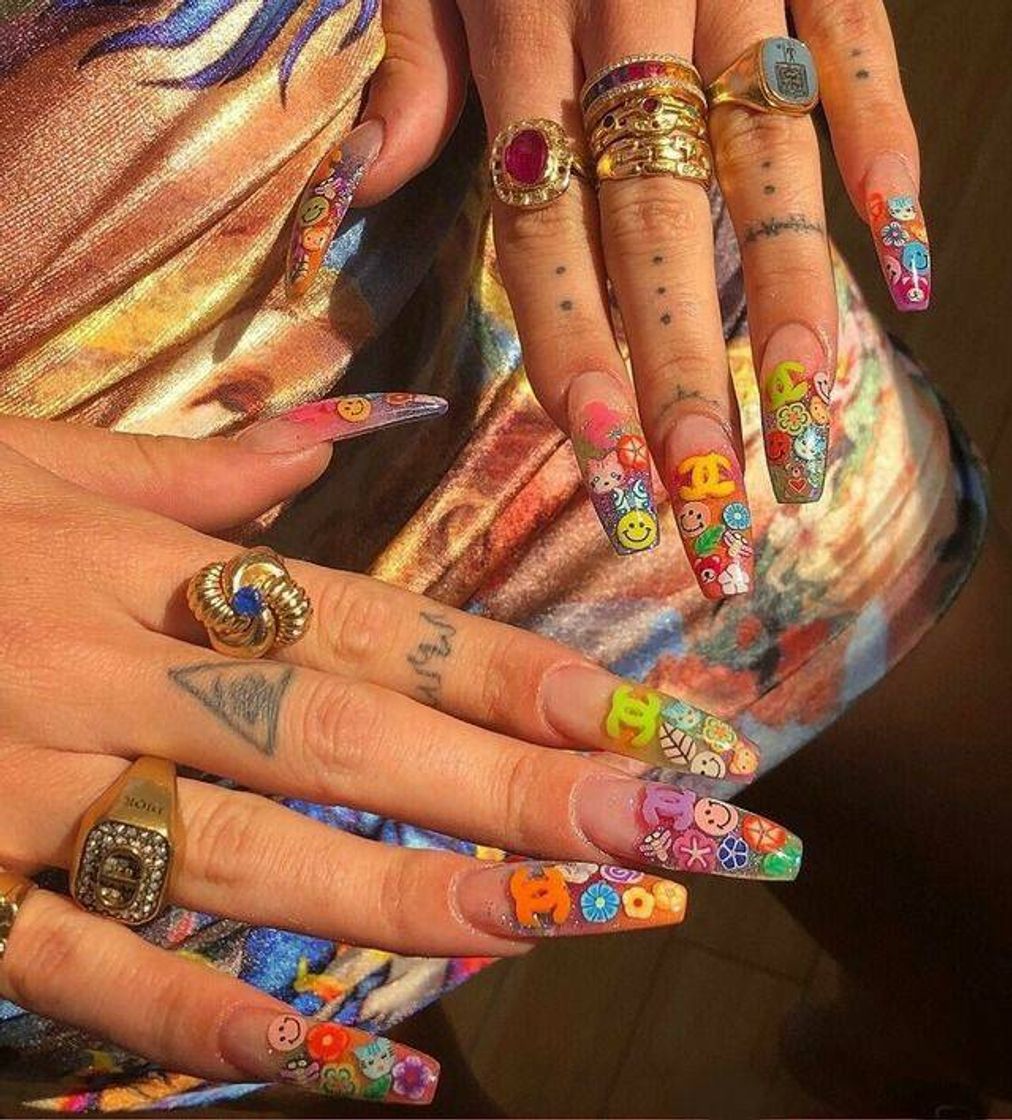 Moda Nails