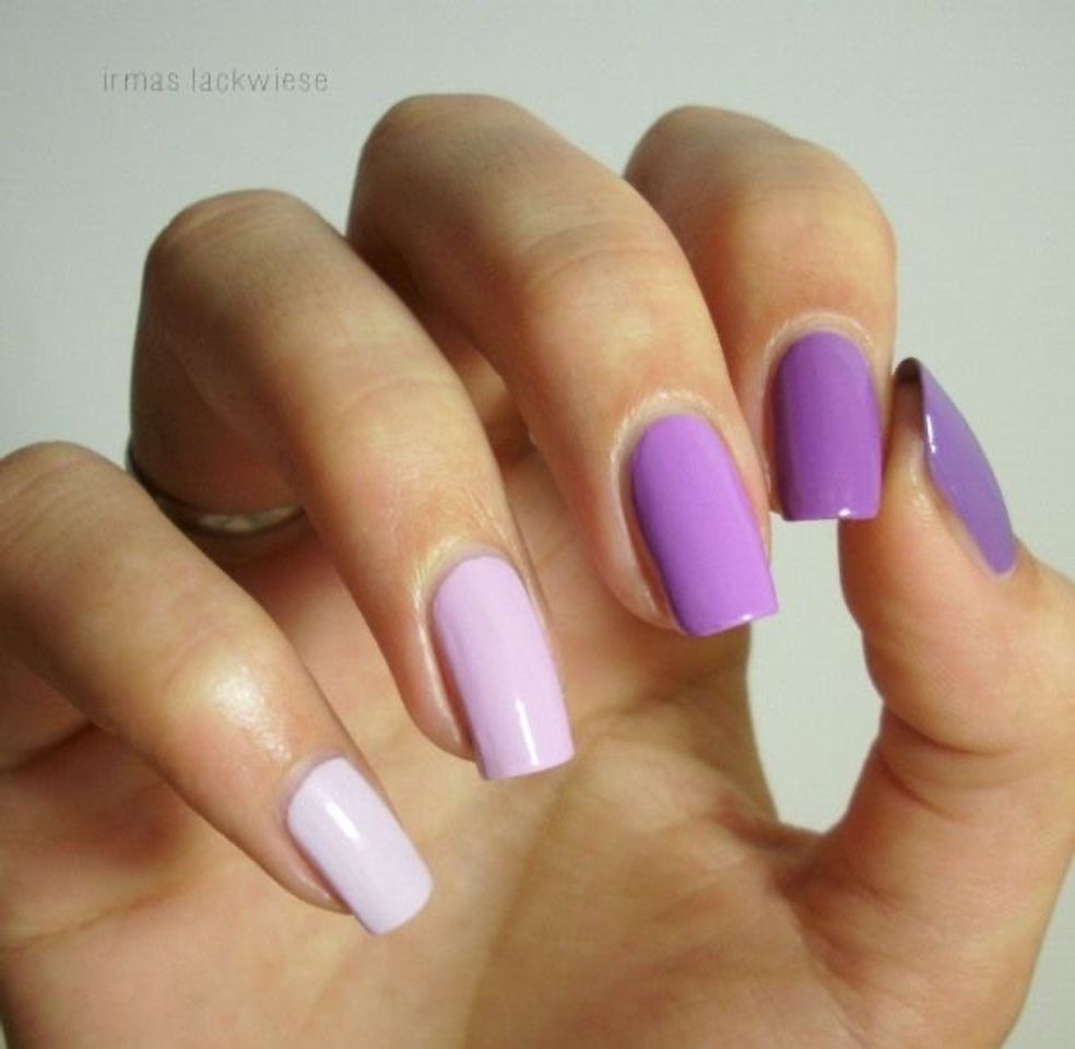 Social esmaltação em degrade roxo 