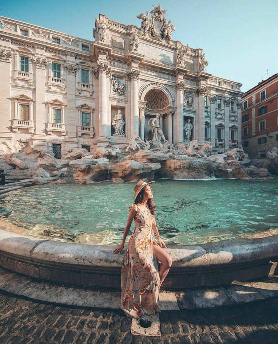 Place Fontana di Trevi