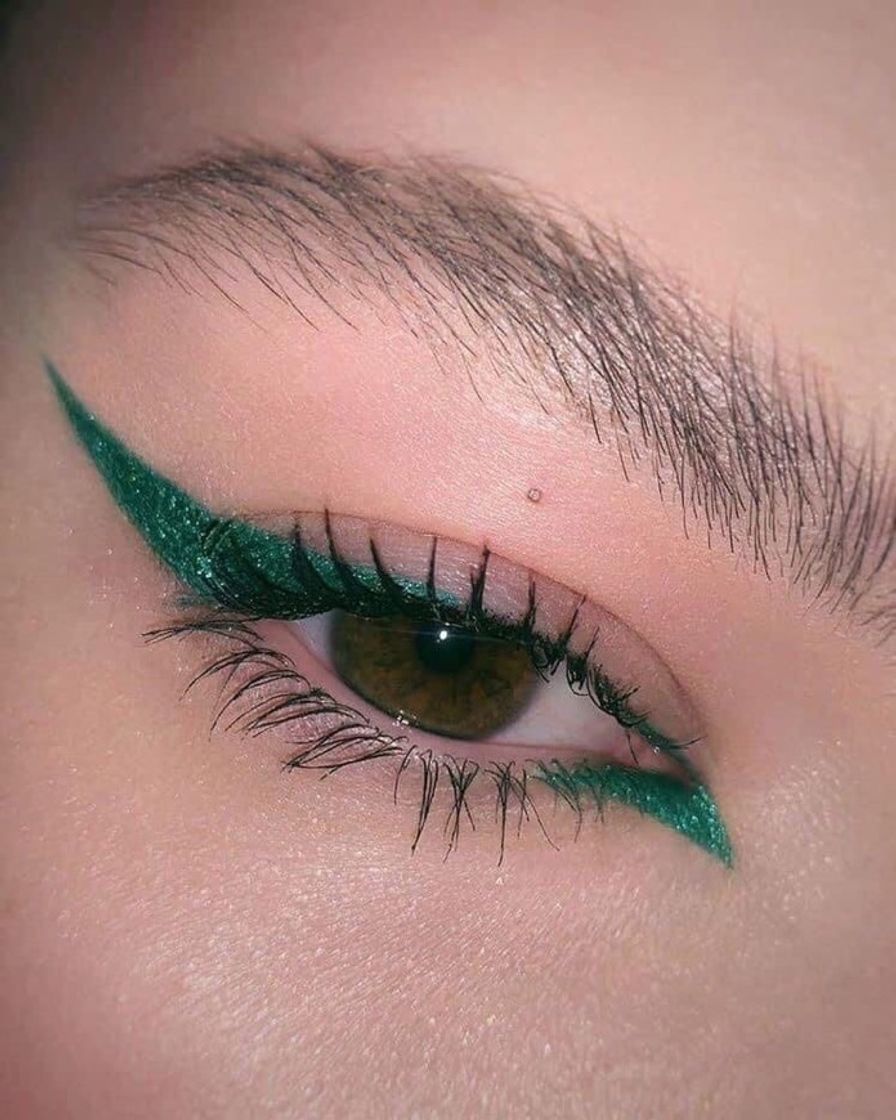 Fashion Delineado verde 💚👀