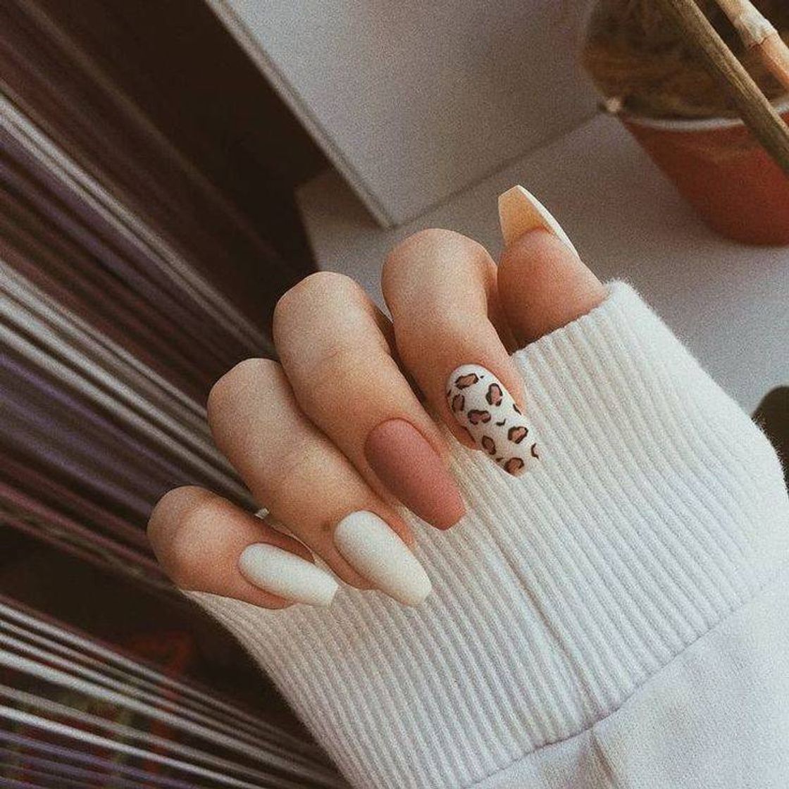 Moda Unhas de oncinha