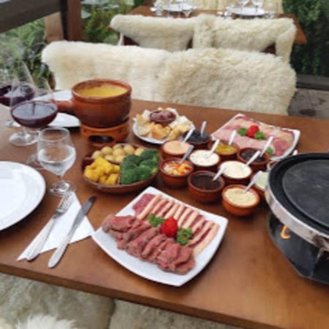 Restaurantes Fondue em Gramado by Royal Restaurante