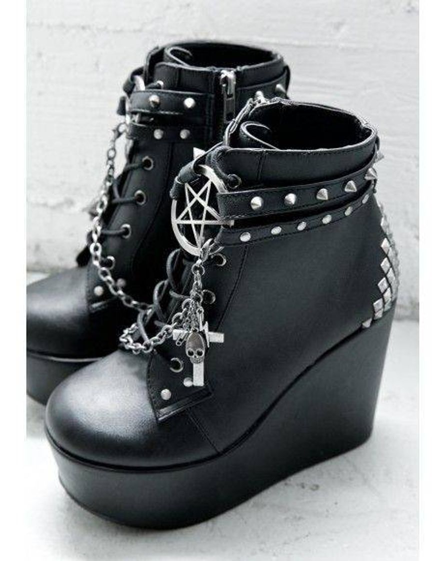 Moda  Goth boot 🖤