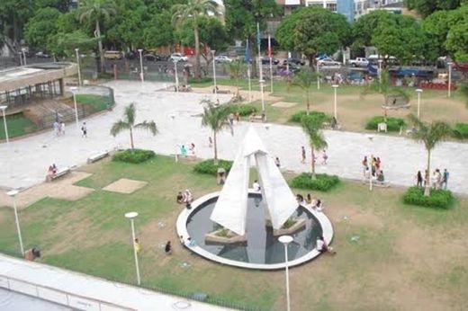 Praça Santuário de Nazaré