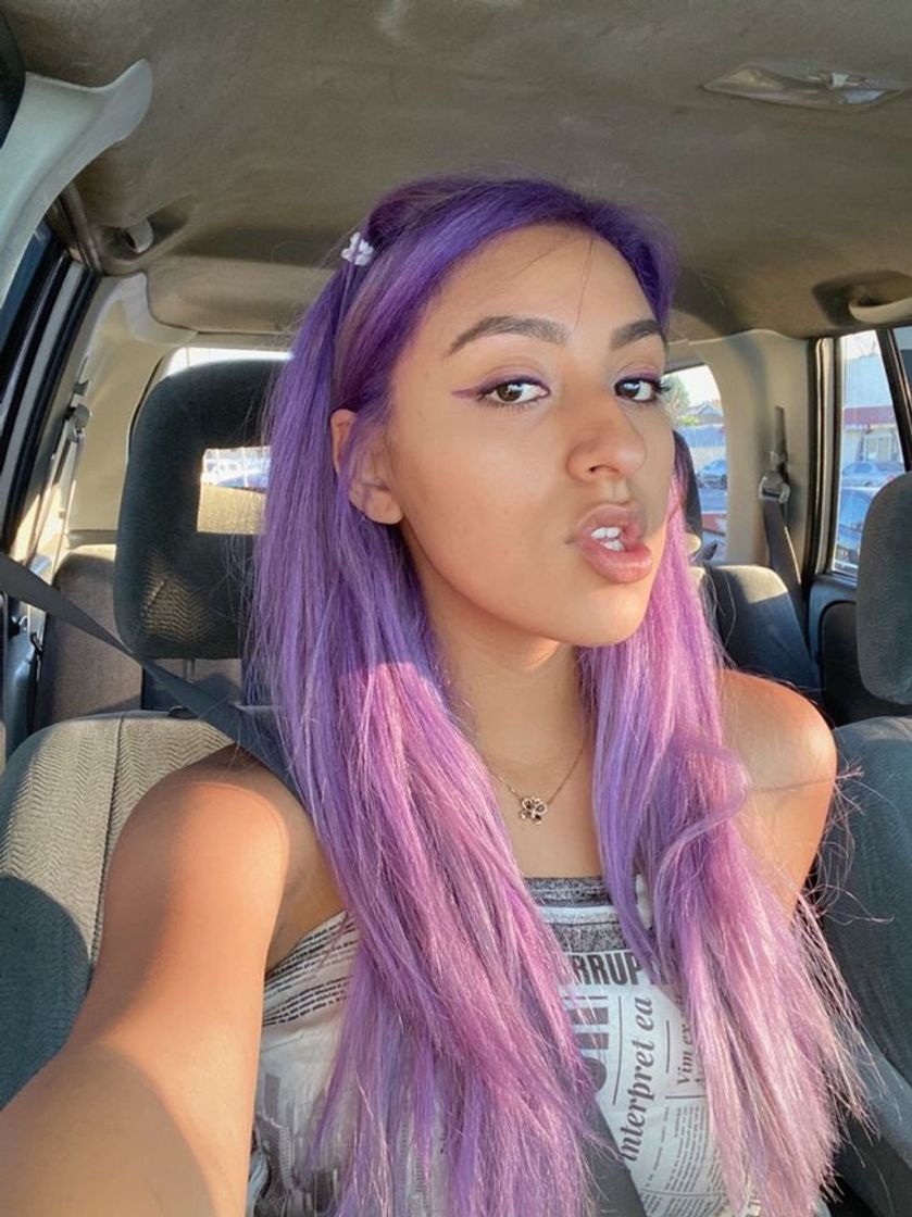 Moda purple hair 