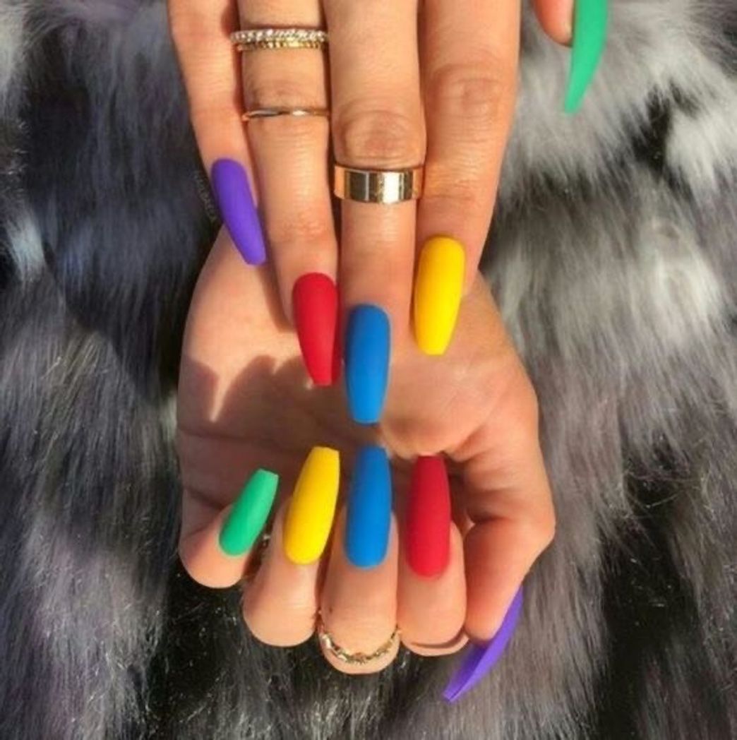 Fashion Unhas coloridas 🌈