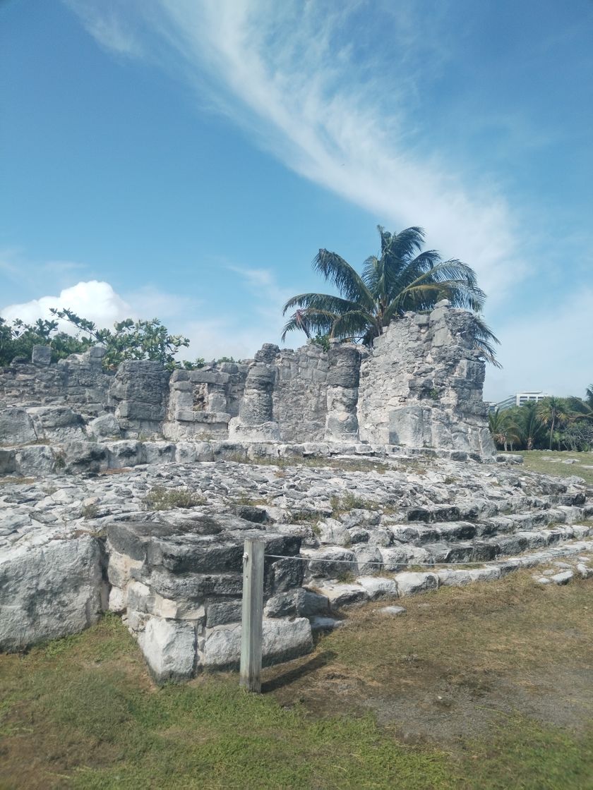 Places El Rey Archaeological Zone