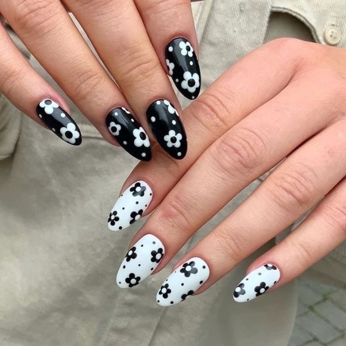 🖤