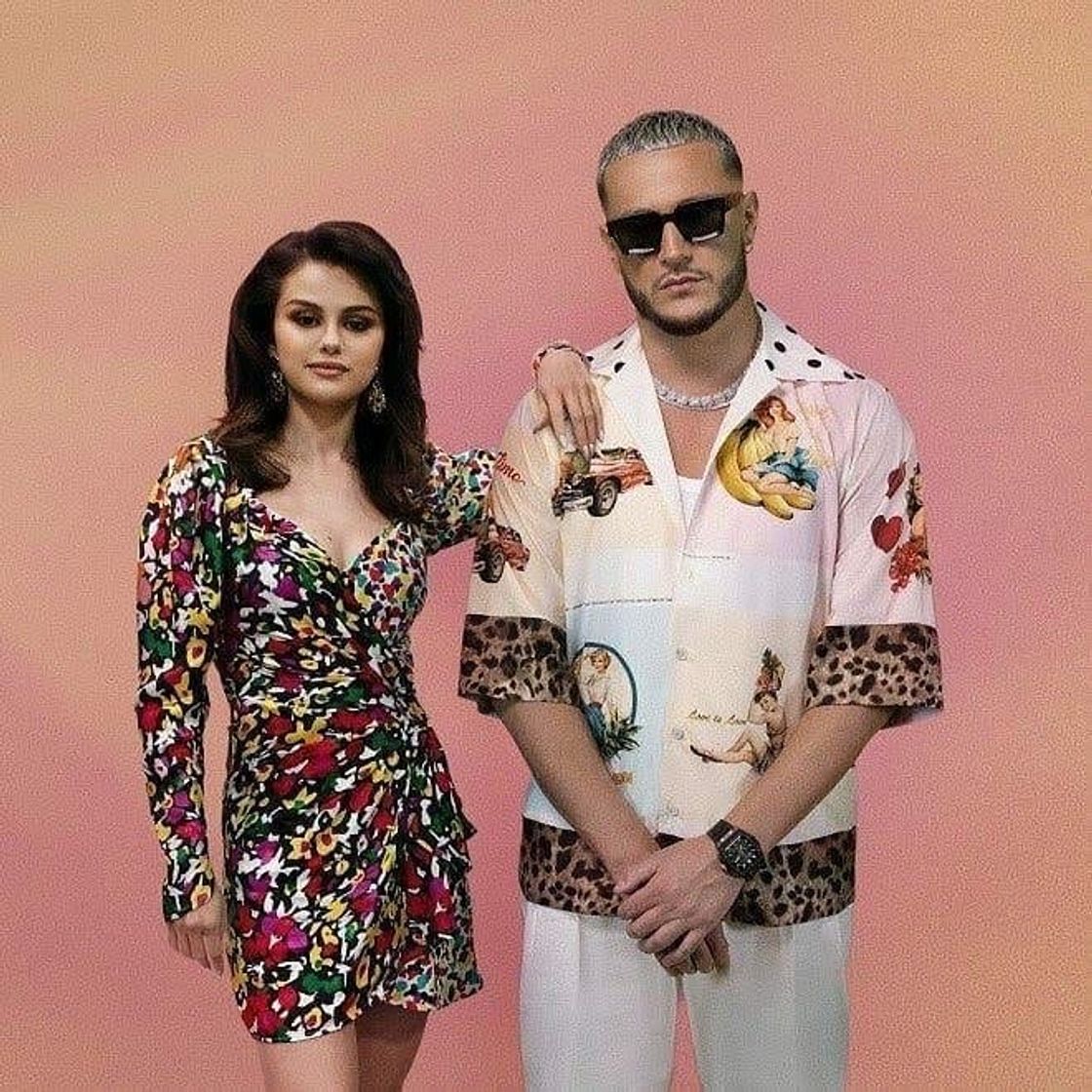 Moda DJ Snake & Selena Gomez - Selfish Love (Official Video) - YouTube