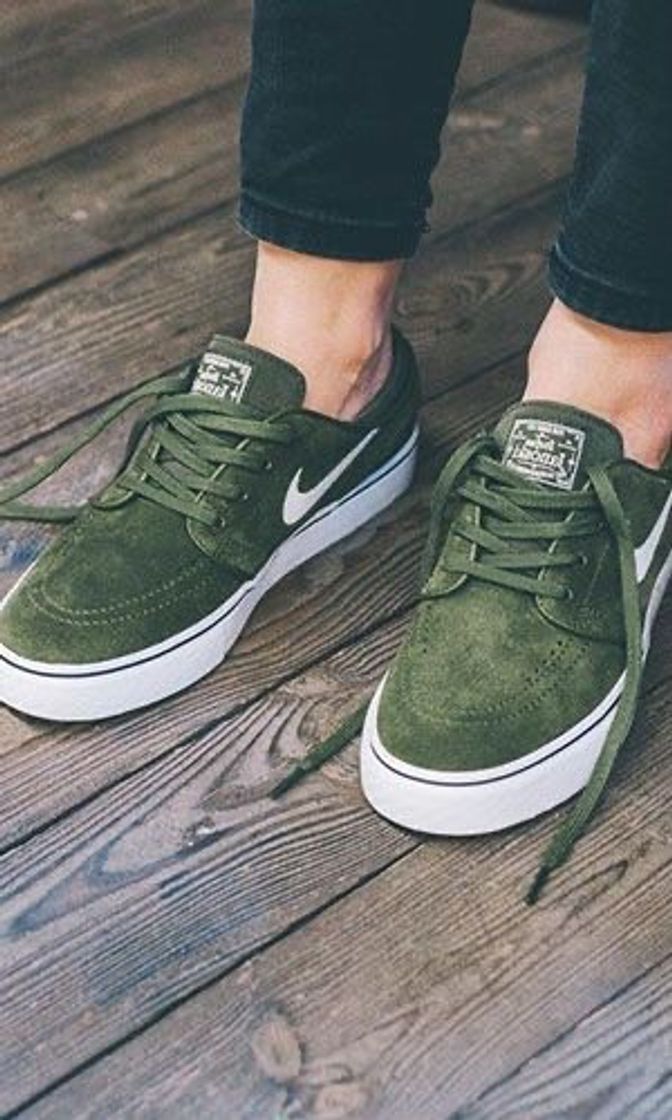 Moda Tênis Nike verde💚