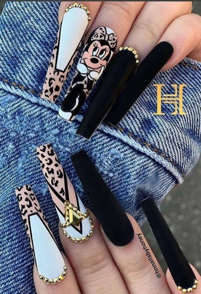 Moda Unhas decoradas Minnie 💞