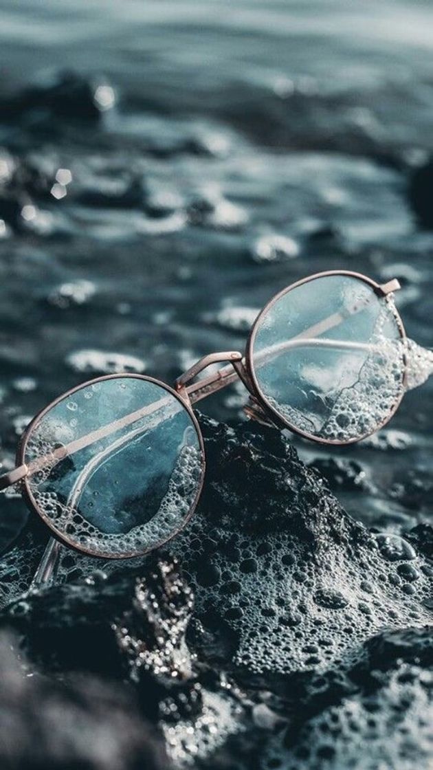 Fashion Glasses Wallpaper