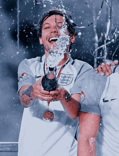 Louis wallpaper