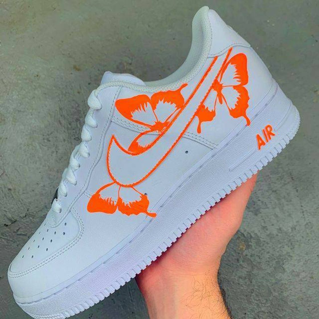 Moda Nike laranja